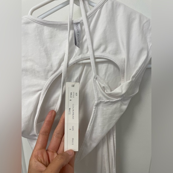 SMALL SIZE ZERO WHITE Indah Hale top and Jessie string pant in WHITE - Picture 2 of 14